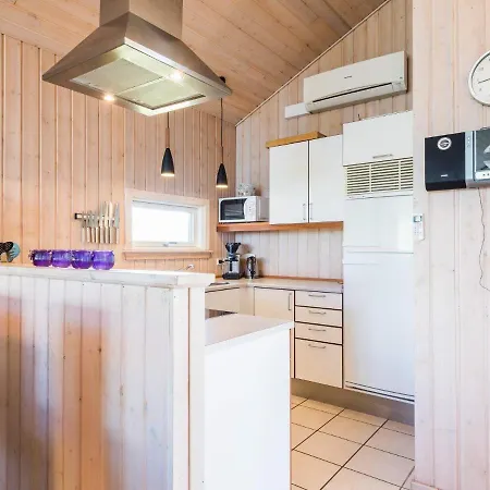 Bright And Spacious Family Retreat-by Traum